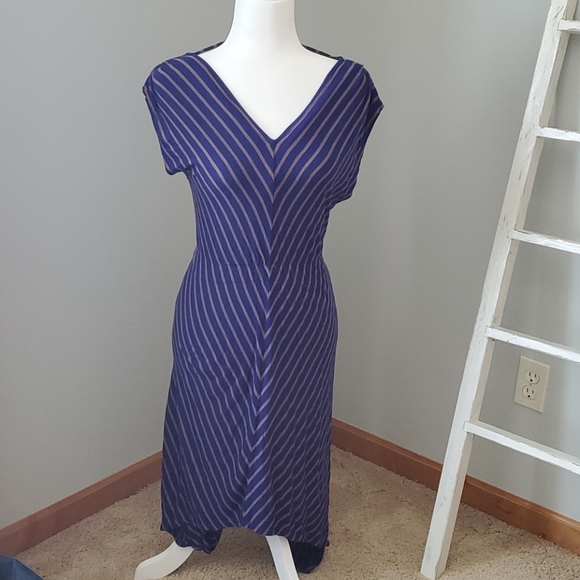 Dress - Picture 1 of 2